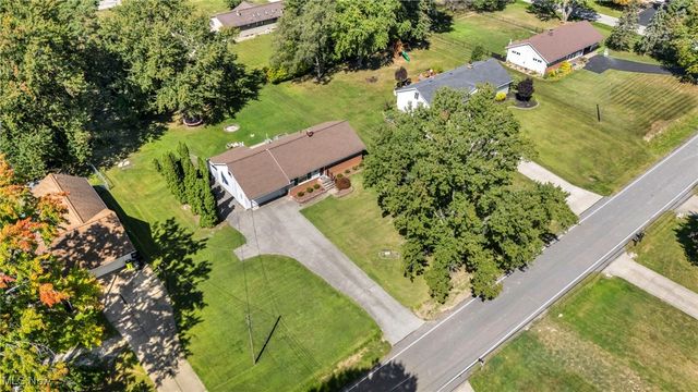 8282 Fairlane Drive, Macedonia, OH 44056