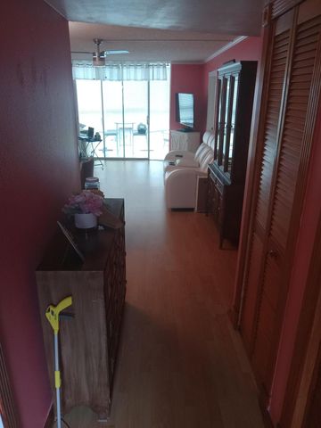2901 E Sunrise Lakes Drive E 202, Sunrise, FL 33322