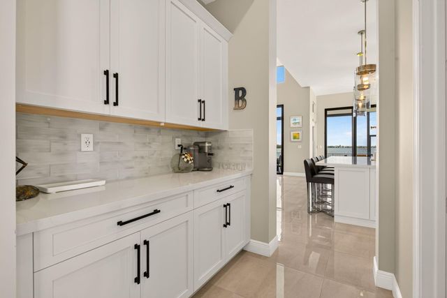 12450 N PARKLAND BAY Trail, Parkland, FL 33076