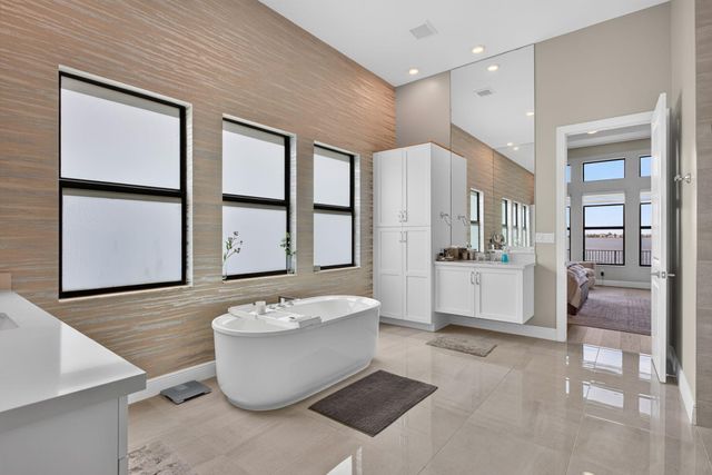 12450 N PARKLAND BAY Trail, Parkland, FL 33076