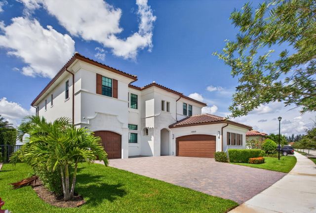 12450 N PARKLAND BAY Trail, Parkland, FL 33076