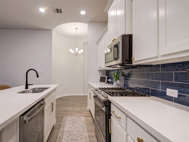 162 Palo Duro Bend, Rhome, TX 76078