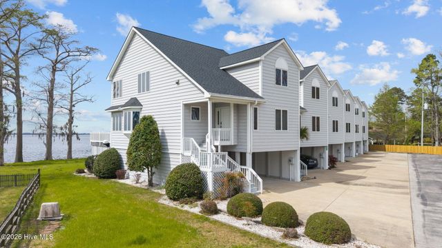 102 Cypress Bay, Washington, NC 27889