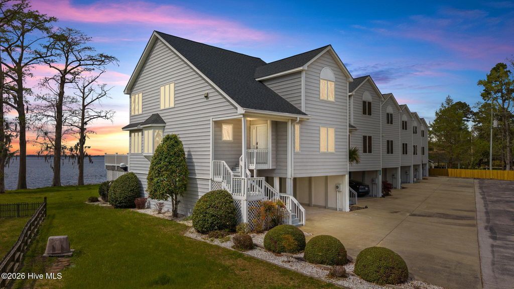 102 Cypress Bay, Washington, NC 27889