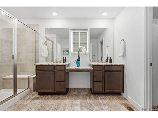 847 Rosevine Ln, Erie, CO 80516