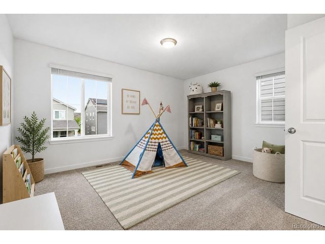 847 Rosevine Ln, Erie, CO 80516