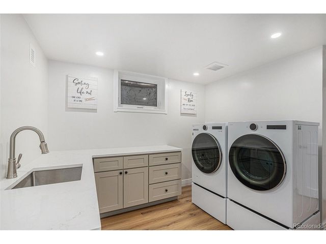 3750 Gill Dr, Denver, CO 80209