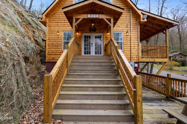 711 Heiden Drive, Gatlinburg, TN 37738
