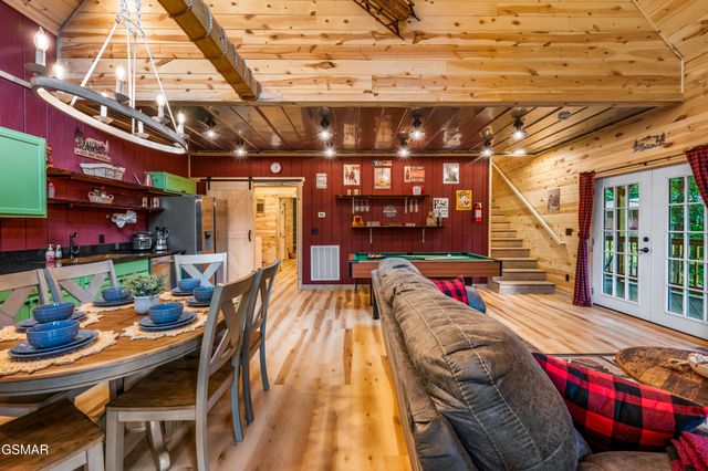 711 Heiden Drive, Gatlinburg, TN 37738