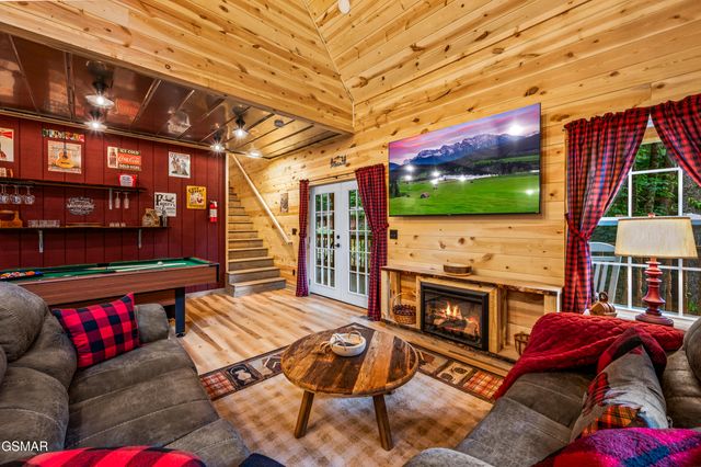 711 Heiden Drive, Gatlinburg, TN 37738