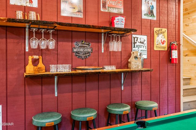 711 Heiden Drive, Gatlinburg, TN 37738