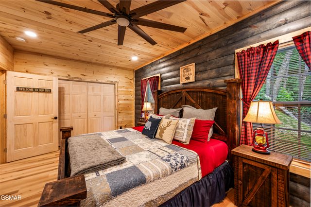 711 Heiden Drive, Gatlinburg, TN 37738