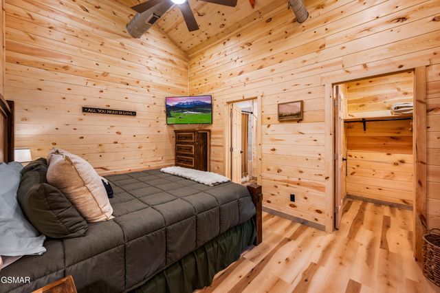 711 Heiden Drive, Gatlinburg, TN 37738