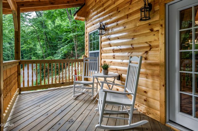 711 Heiden Drive, Gatlinburg, TN 37738