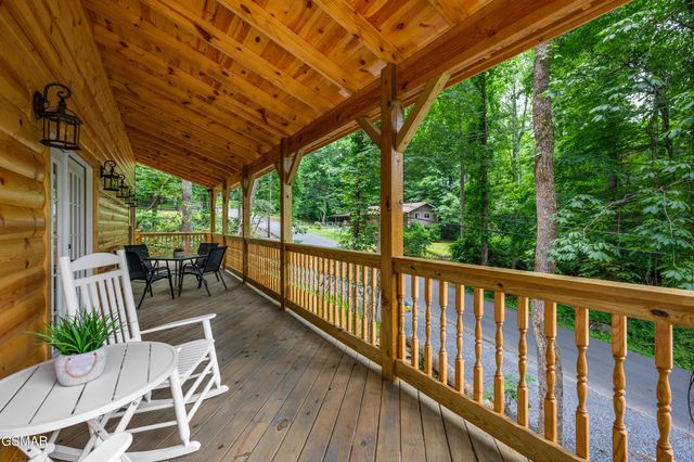 711 Heiden Drive, Gatlinburg, TN 37738