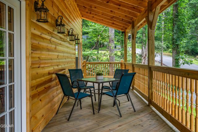 711 Heiden Drive, Gatlinburg, TN 37738