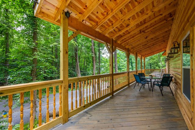 711 Heiden Drive, Gatlinburg, TN 37738