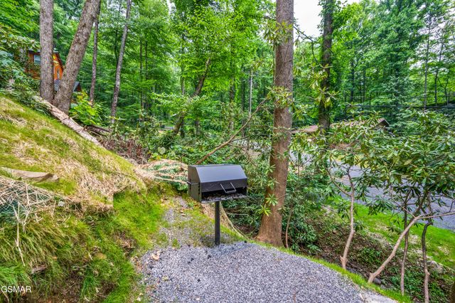 711 Heiden Drive, Gatlinburg, TN 37738