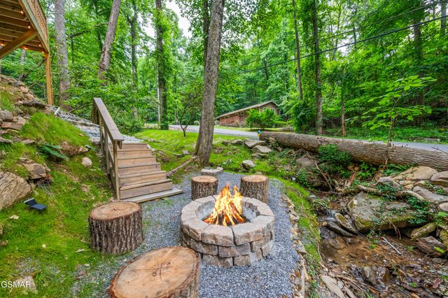 711 Heiden Drive, Gatlinburg, TN 37738