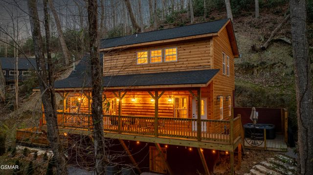 711 Heiden Drive, Gatlinburg, TN 37738