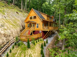 711 Heiden Drive, Gatlinburg, TN 37738