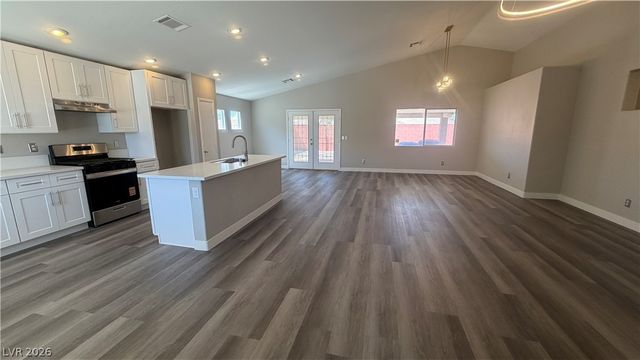 1018 Elliot Park Avenue, North Las Vegas, NV 89032