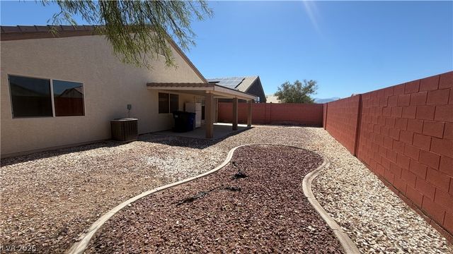 1018 Elliot Park Avenue, North Las Vegas, NV 89032
