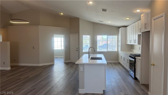 1018 Elliot Park Avenue, North Las Vegas, NV 89032