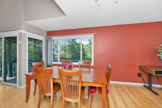 1175 Chestnut Street 12, Newton, MA 02464
