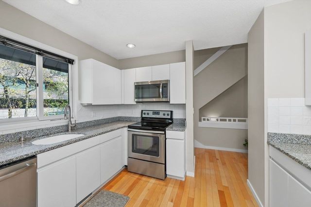 1175 Chestnut Street 12, Newton, MA 02464