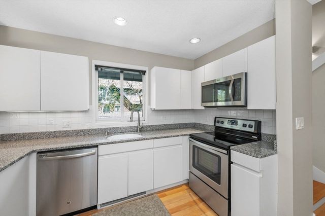 1175 Chestnut Street 12, Newton, MA 02464
