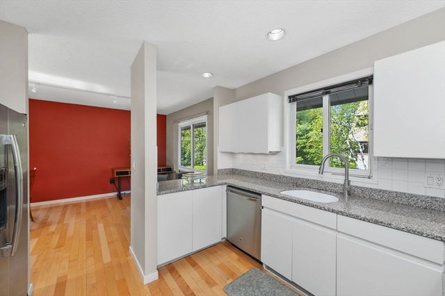 1175 Chestnut Street 12, Newton, MA 02464