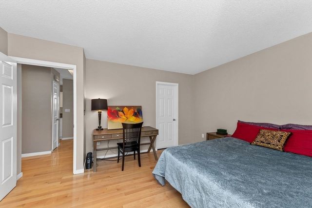 1175 Chestnut Street 12, Newton, MA 02464