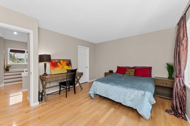 1175 Chestnut Street 12, Newton, MA 02464