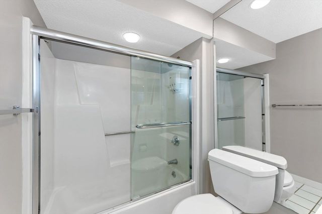 1175 Chestnut Street 12, Newton, MA 02464