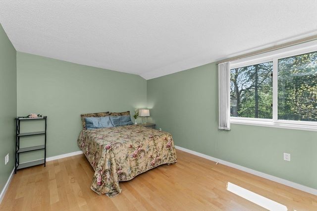 1175 Chestnut Street 12, Newton, MA 02464