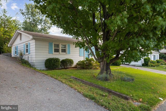 1044 MOUNT AETNA RD, Hagerstown, MD 21740