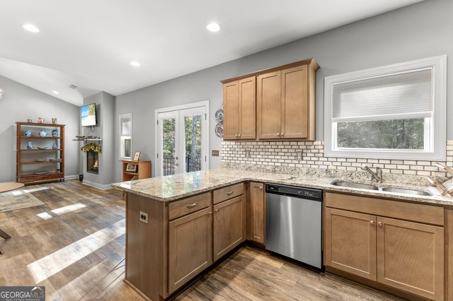 115 W Woods Drive, Dahlonega, GA 30533