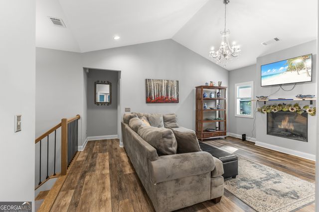 115 W Woods Drive, Dahlonega, GA 30533