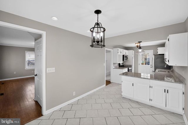 6 CIRCLE DR, Linthicum Heights, MD 21090