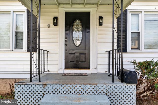 6 CIRCLE DR, Linthicum Heights, MD 21090