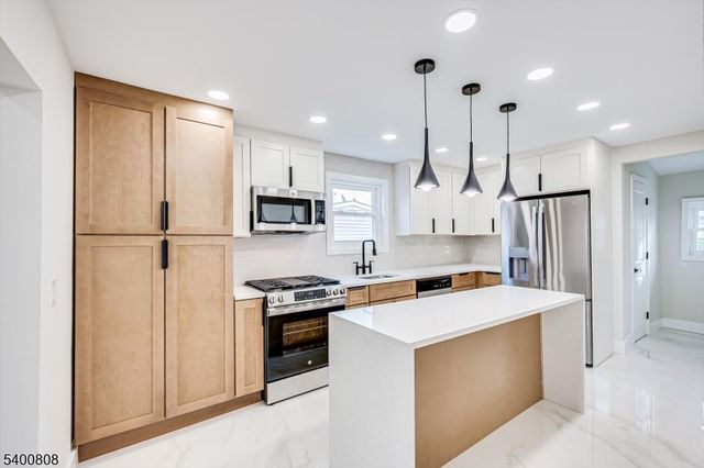 237 Mawbey St, Woodbridge Twp., NJ 07095