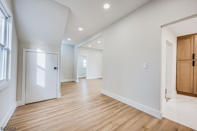 237 Mawbey St, Woodbridge Twp., NJ 07095