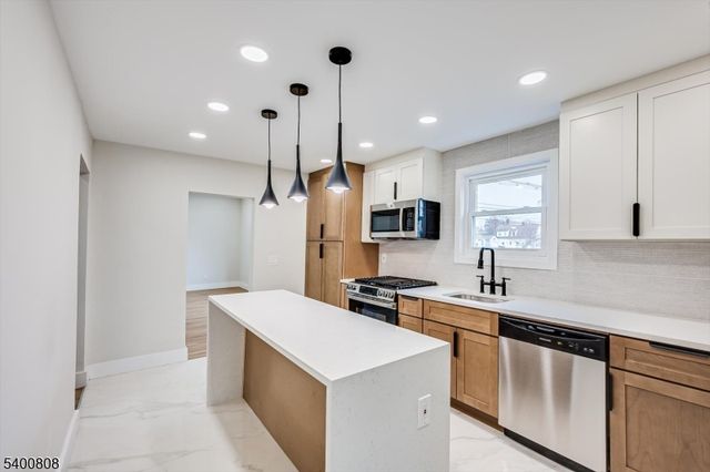 237 Mawbey St, Woodbridge Twp., NJ 07095