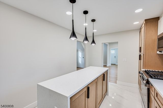 237 Mawbey St, Woodbridge Twp., NJ 07095