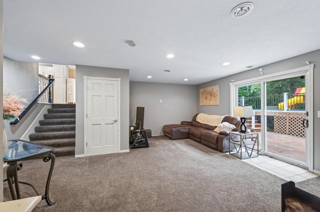 37283 Heritage Way, North Branch, MN 55056