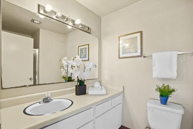 390 Caribe Way, San Jose, CA 95133