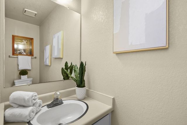 390 Caribe Way, San Jose, CA 95133