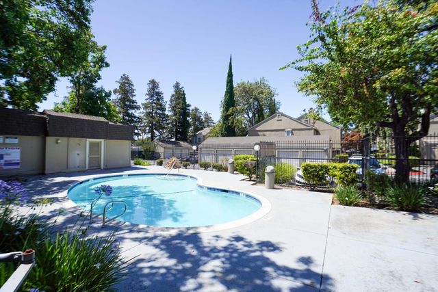 390 Caribe Way, San Jose, CA 95133