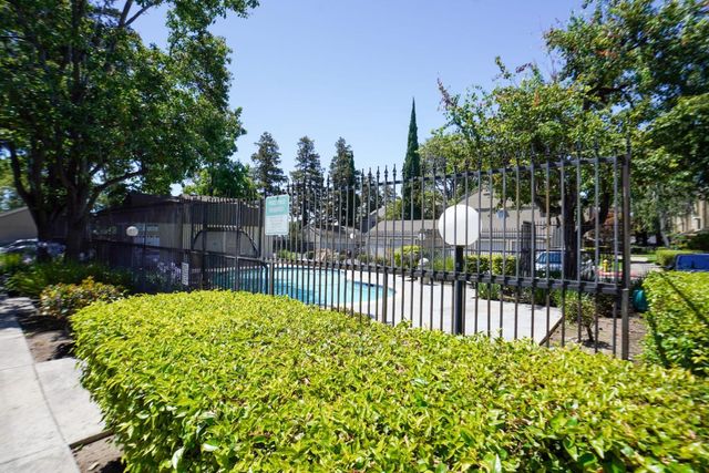 390 Caribe Way, San Jose, CA 95133